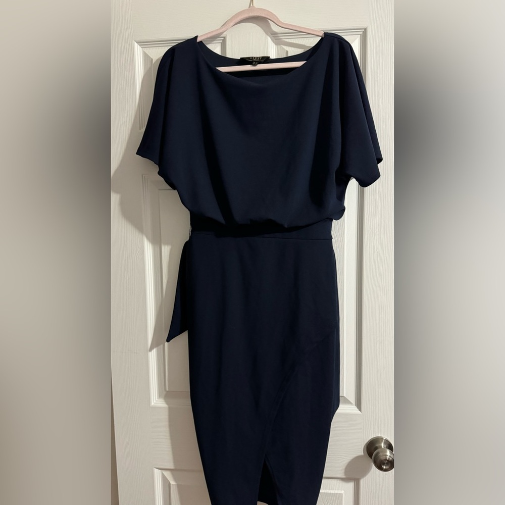 Beautiful stretch navy blue dress   , skit in front size 8